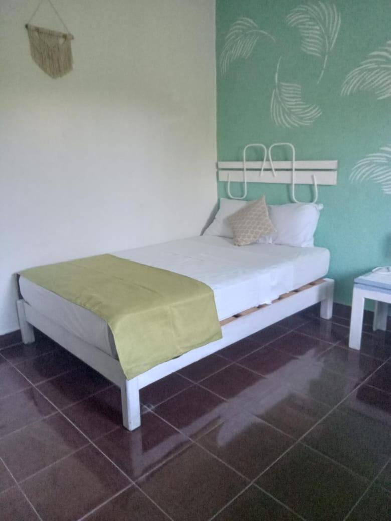 Отель Departamentos Cerca De Ferry Holbox Экстерьер фото
